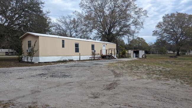 Building Photo - 19032 Causeway Blvd