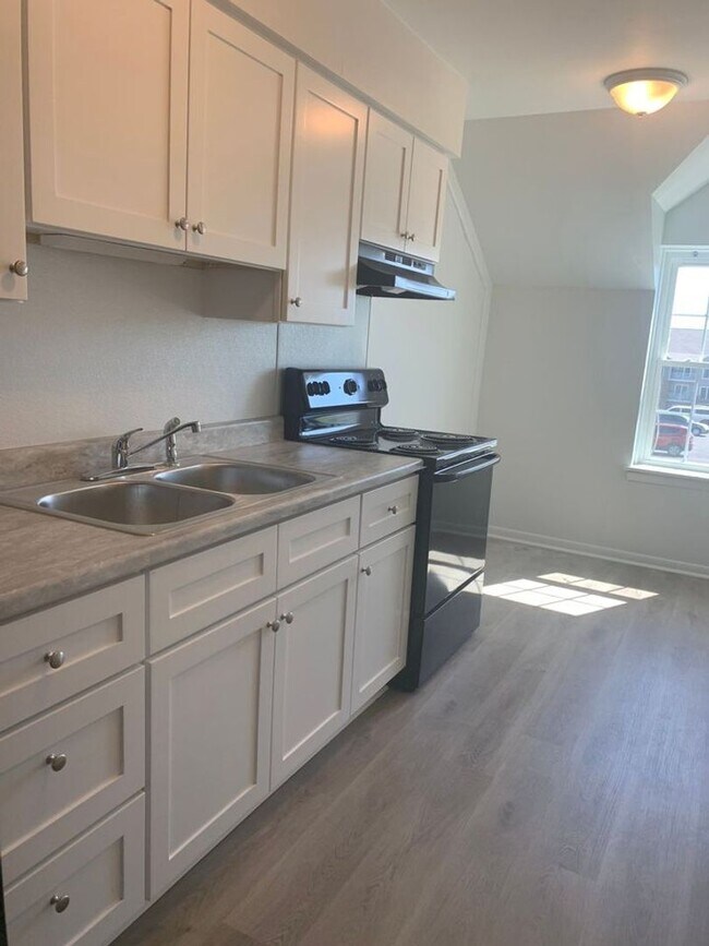 Foto del edificio - 6491 Carefree Ln