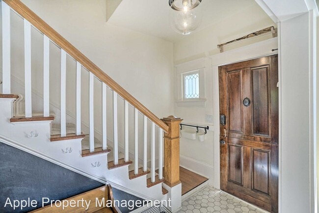 Building Photo - 3 br, 2 bath House - 1915 1st Ave North
