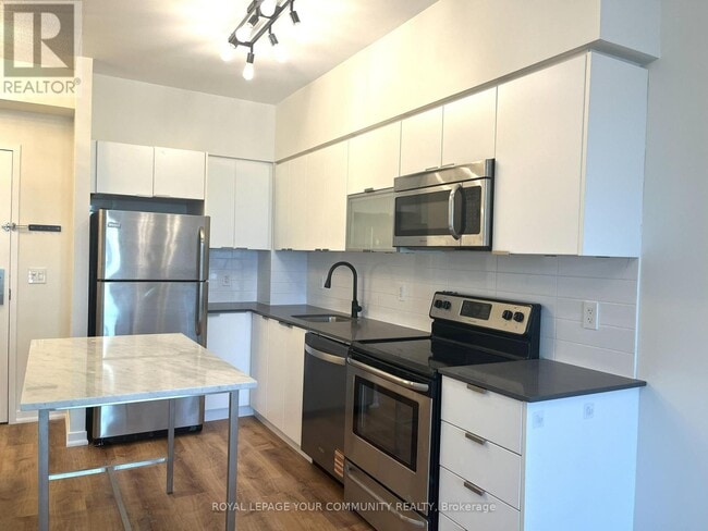 Building Photo - 150 E Liberty St