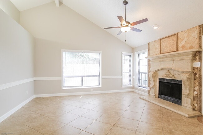 Foto del edificio - 4210 Hawk Meadow Dr