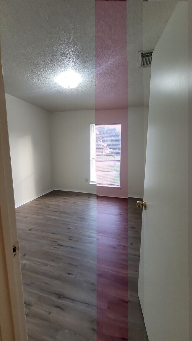 Foto del edificio - 18214 Almonte Ln