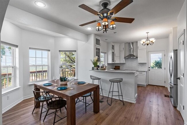 Building Photo - 8101 Breeze Way