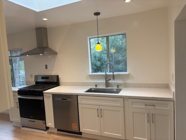 Foto del edificio - 8033 Winthrope St