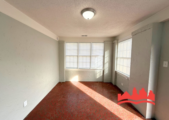 Building Photo - 2244 Cypress Cir