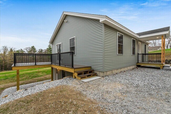 Building Photo - 237 Maplewold Rd