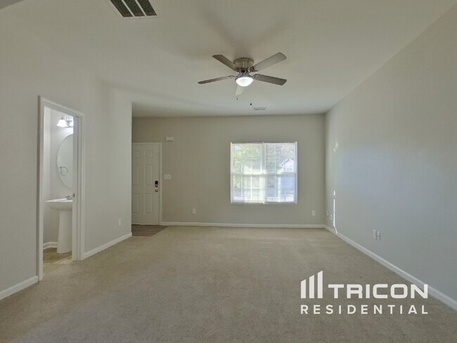 Foto del edificio - 9210 Putnam Pl