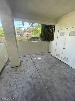 Building Photo - 4865 S Torrey Pines Dr
