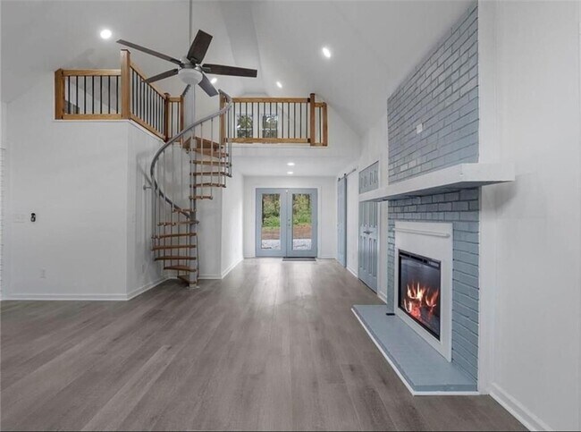 Foto del edificio - 4160 Pine Valley Rd