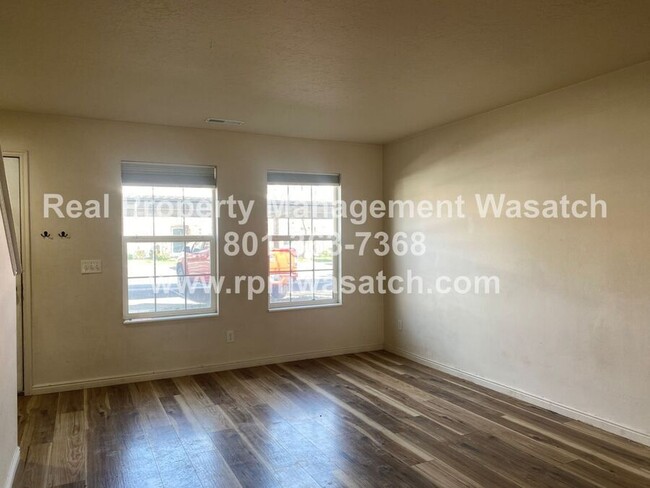 Building Photo - 12022 165 E