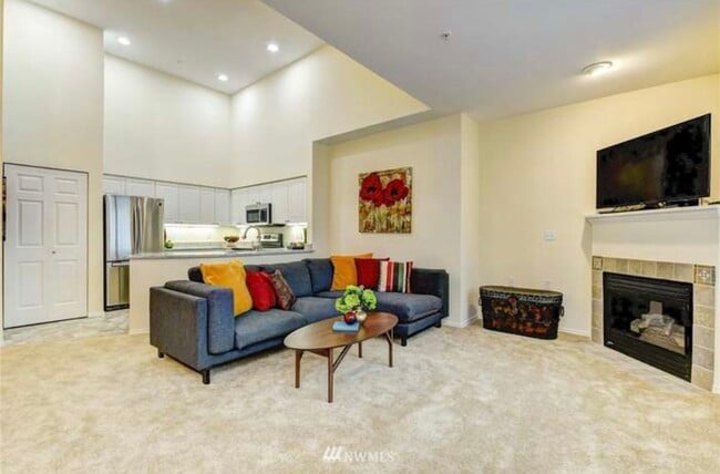 Foto del edificio - 16125 Juanita Woodinville Way NE