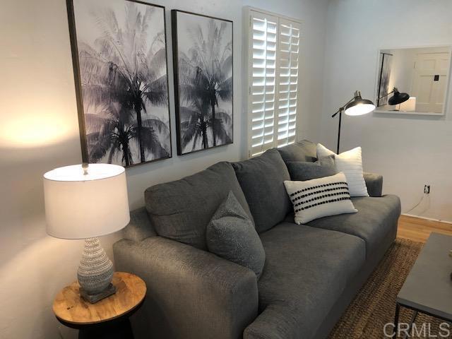 Foto del edificio - 2252 Etiwanda St