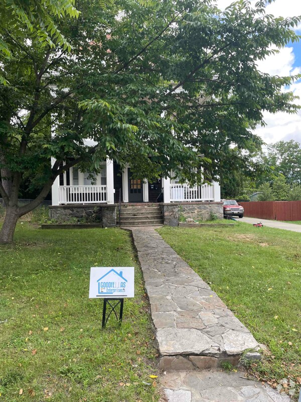 Halcyon Park Apartments for Rent with Hardwood Floors Baltimore, MD