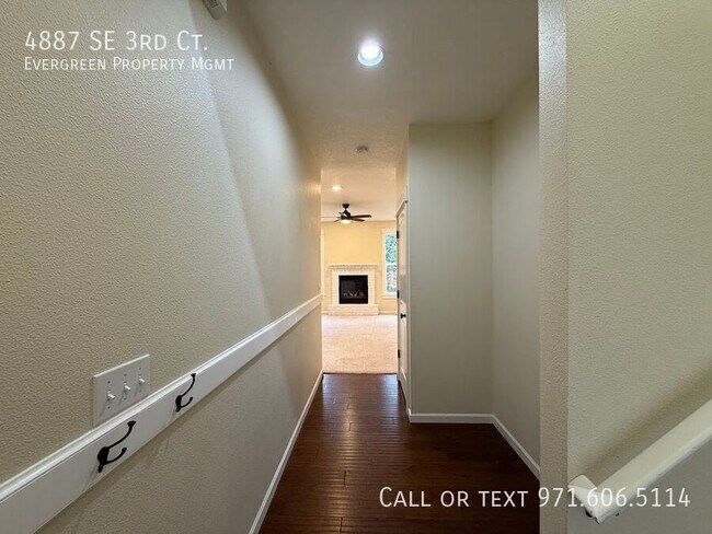 Foto del edificio - 4887 SE 3rd Ct