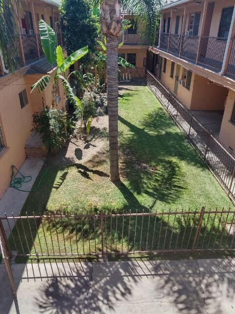 Primary Photo - 1060 W 17th St