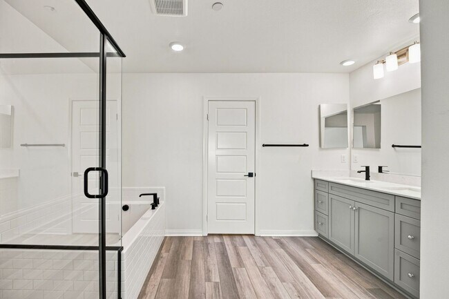 Foto del edificio - 14053 Spurlock Ln