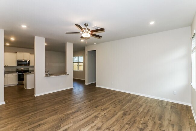 Foto del edificio - 7519 Tipton Meadow Way