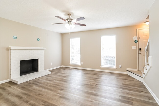 Foto del edificio - 7405 Ginger Spice Ln