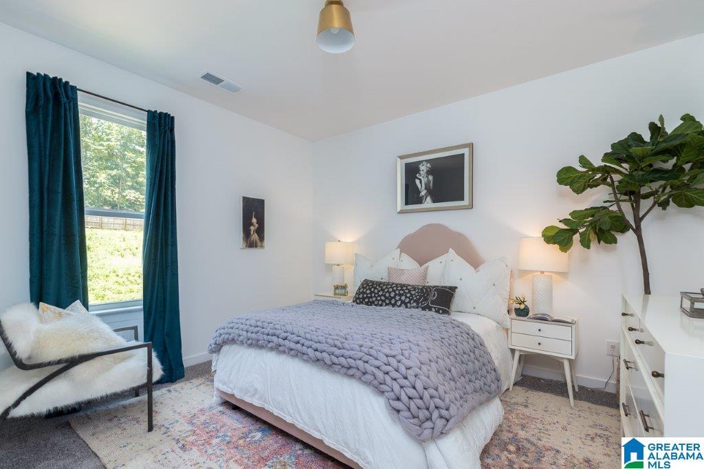 Foto del edificio - 1714 MEERSTONE Ln