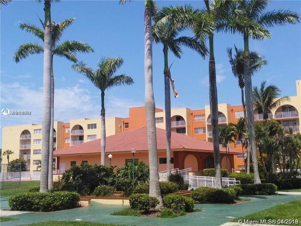 Building Photo - 6970 Miami Gardens Dr
