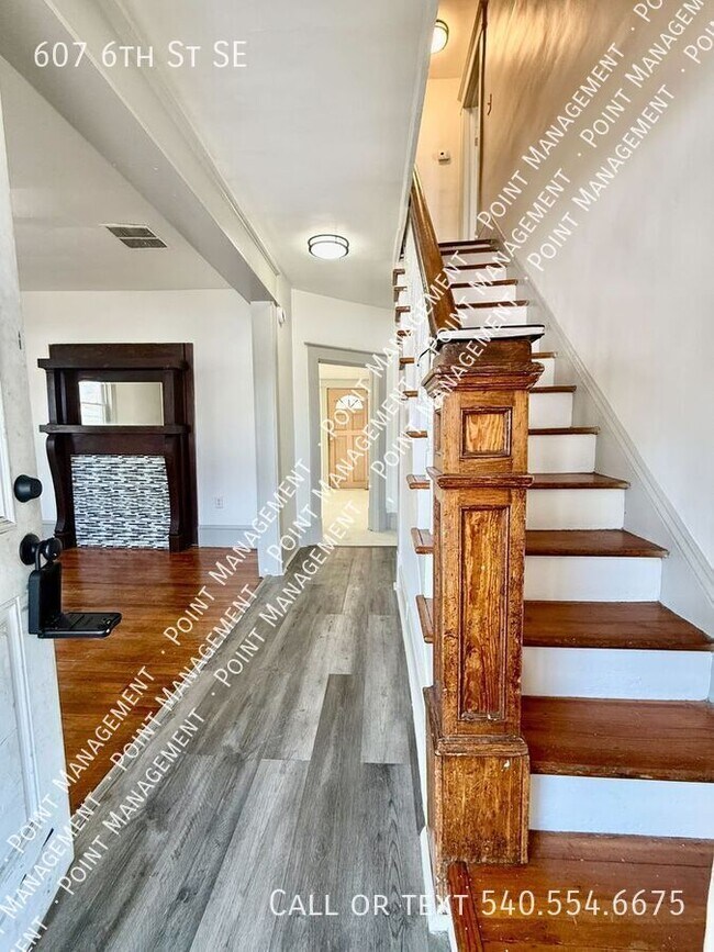 Foto del edificio - 607 6th St SE