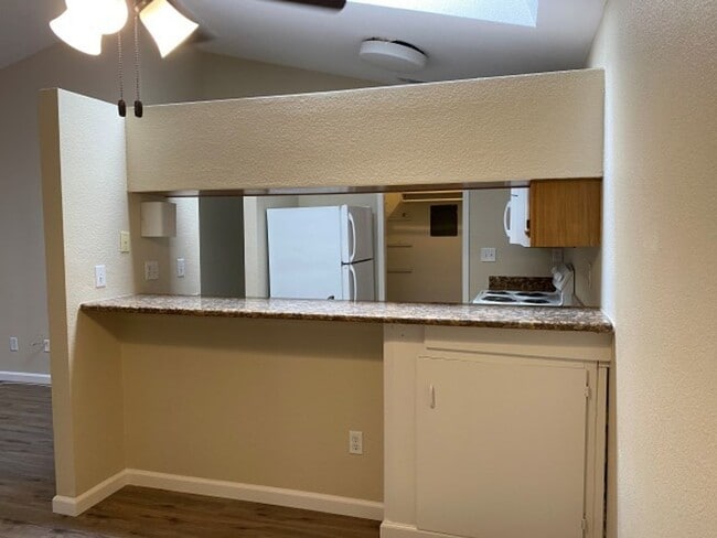 Foto del edificio - Single story beauty!  2 bedroom, 1.5 bath ...
