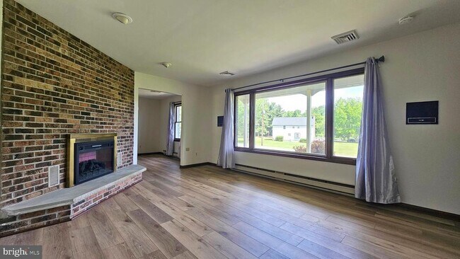Foto del edificio - 2810 County Line Rd