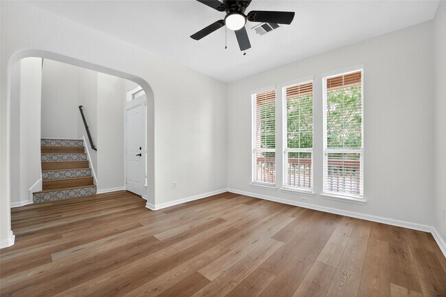 Foto del edificio - 4500 Aria Cove