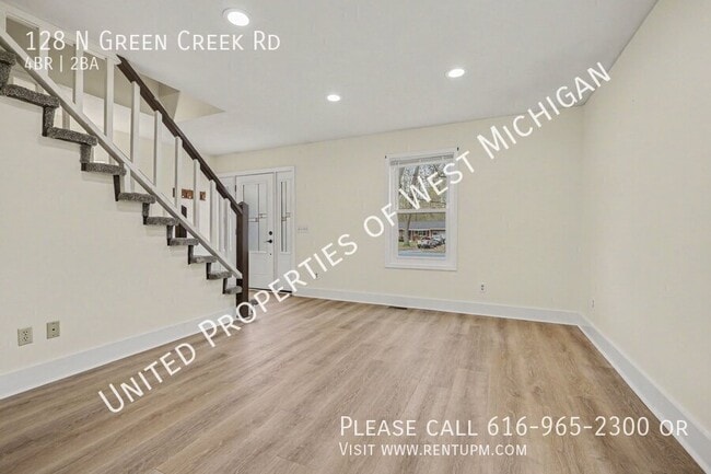 Building Photo - 128 N Green Creek Rd