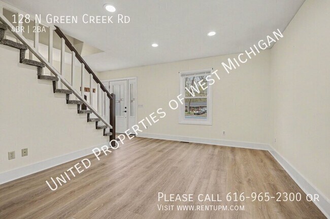 Foto del edificio - 128 N Green Creek Rd