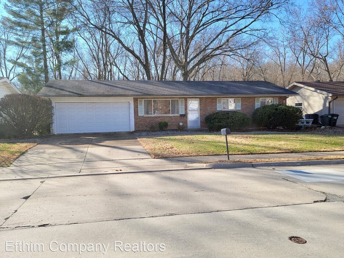Primary Photo - 3 br, 2 bath House - 8743 Pardee Lane
