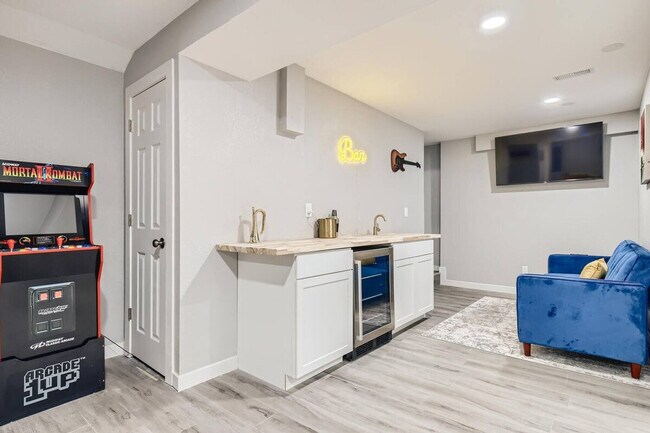 Foto del edificio - 4345 W 64th Ave