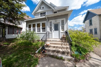 Building Photo - 2513 Monroe St NE