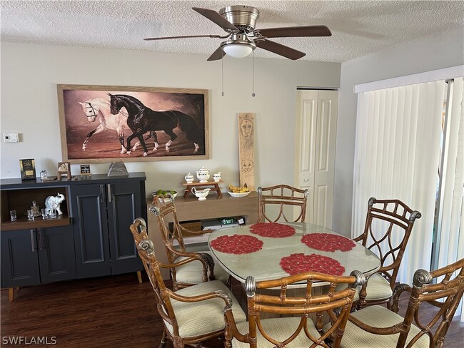 Foto del edificio - 7193 Barragan Rd