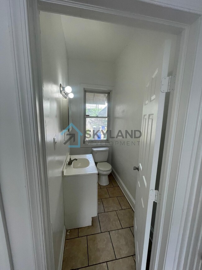 Foto del edificio - 4819 Parrish St