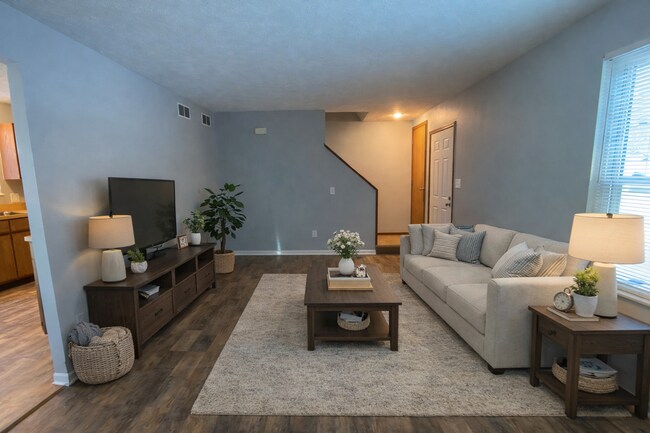 Foto del edificio - 4330-4332 Ellsworth Rd Stow OH 44224 MFH2 .T3