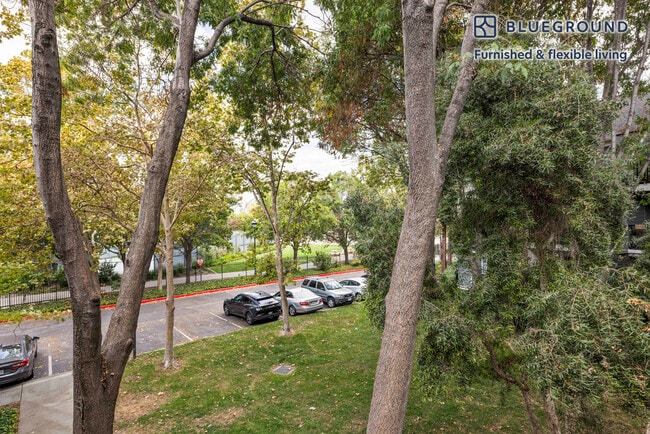 Foto del edificio - 600 Park View Dr