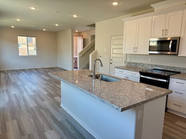 Foto del edificio - Brand New Luxury 2 story Home