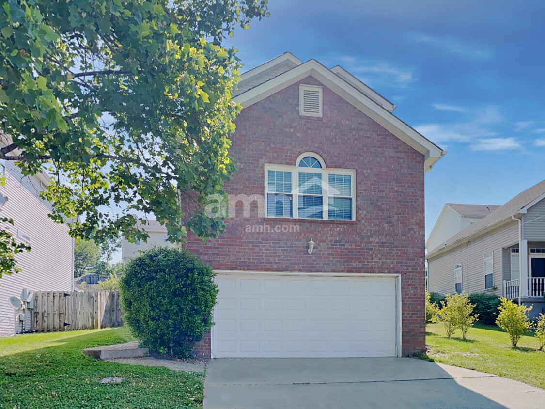 2011 Lassiter Drive House Rental in Goodlettsville, TN