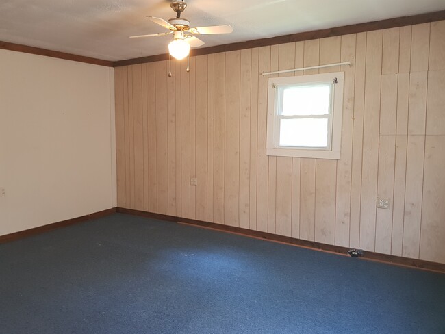 Building Photo - 1752 Sparger Rd