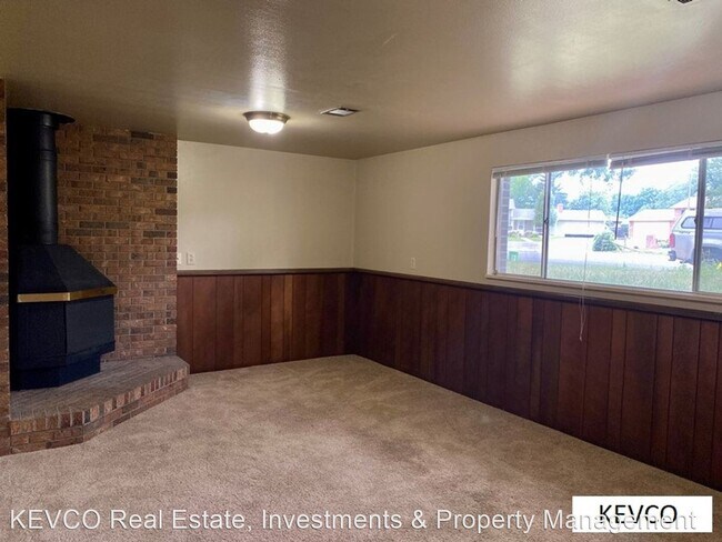 Building Photo - 4 br, 2 bath House - 1308 Brentwood Dr