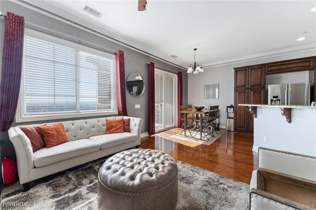 Primary Photo - 4 br, 3 bath Townhome - 21928 Cortina Pl