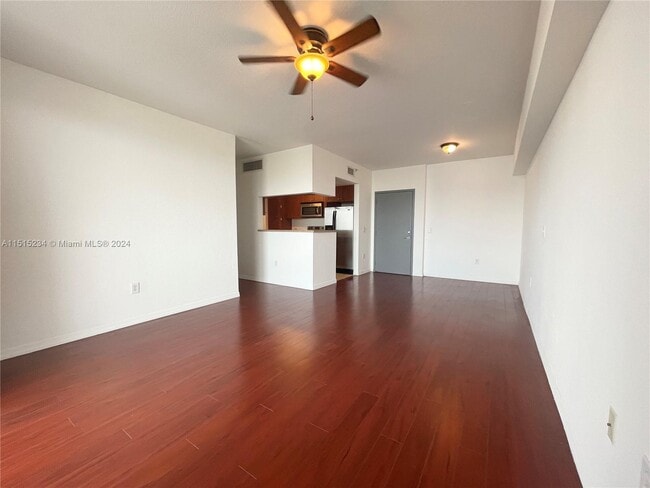 Foto del edificio - 36 NW 6th Ave