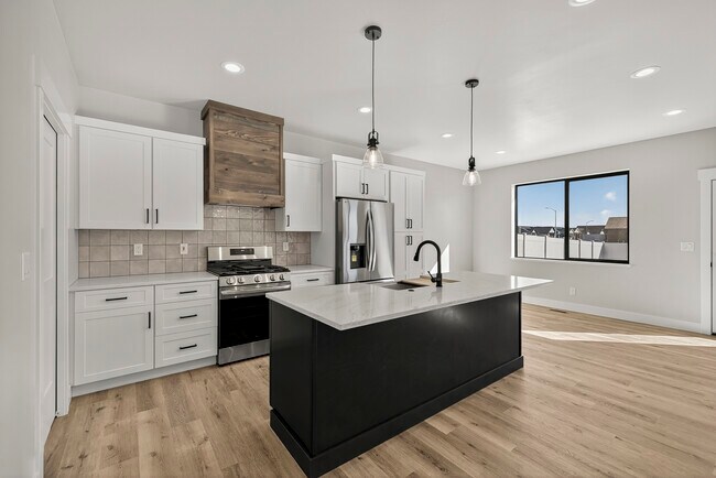 Foto del edificio - 551 S Teton Ave