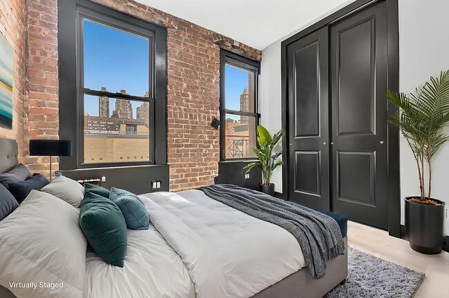 Building Photo - 438 W 52nd St
