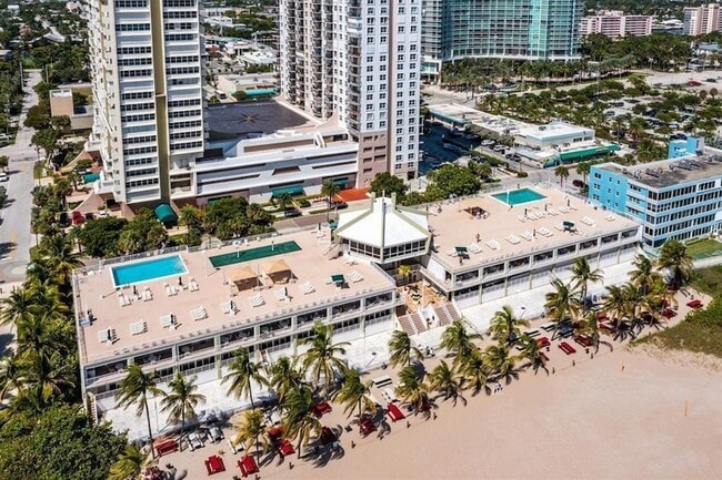 Foto del edificio - 111 Briny Ave