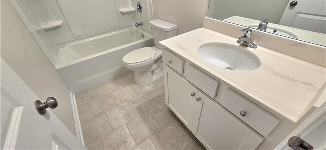 Building Photo - 3608 Hidden Valley Cir