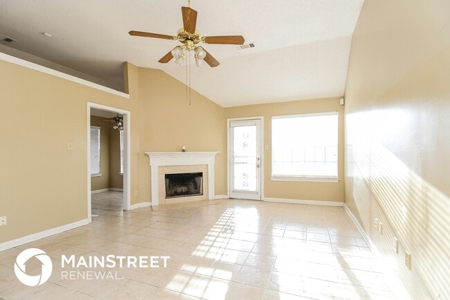 Building Photo - 4611 Chadwell Cove