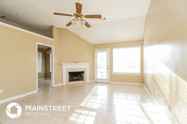 Foto del edificio - 4611 Chadwell Cove