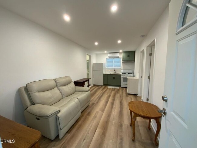 Building Photo - 1313 Mariposa Dr
